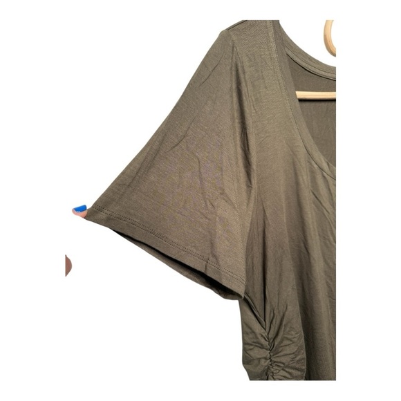 Lane Bryant Olive Military Green Fitted Side Ruched Tee Scoop Neck Size 18/20 - Picture 6 of 16